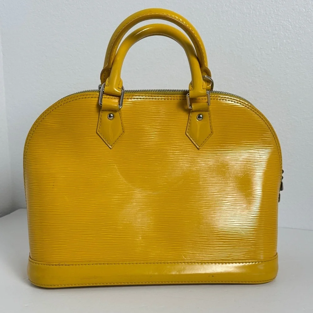 💯Authentic Louis Vuitton Alma Epi Leather – Yellow🍀